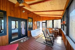 Buffalo Trace Cabin - Image 4