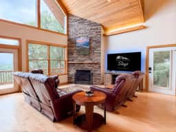 Rocky Face Mountain Hideaway - Image 2
