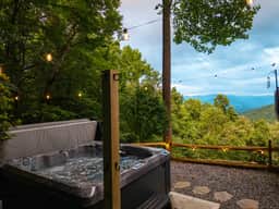 Rocky Face Mountain Hideaway - Image 3