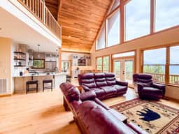 Rocky Face Mountain Hideaway - Image 5