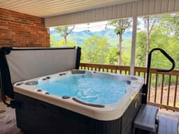 Deep Creek Mountain Retreat - Image 3