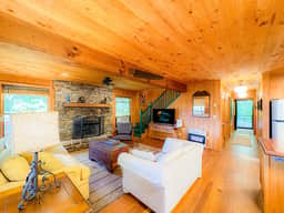 Buffalo Creek Chalet - Image 5