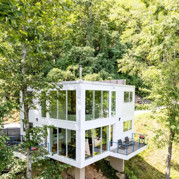 Fontana Lake Tree House - Image 1