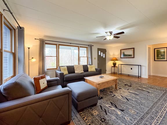 Bryson City Bungalow - Image 1
